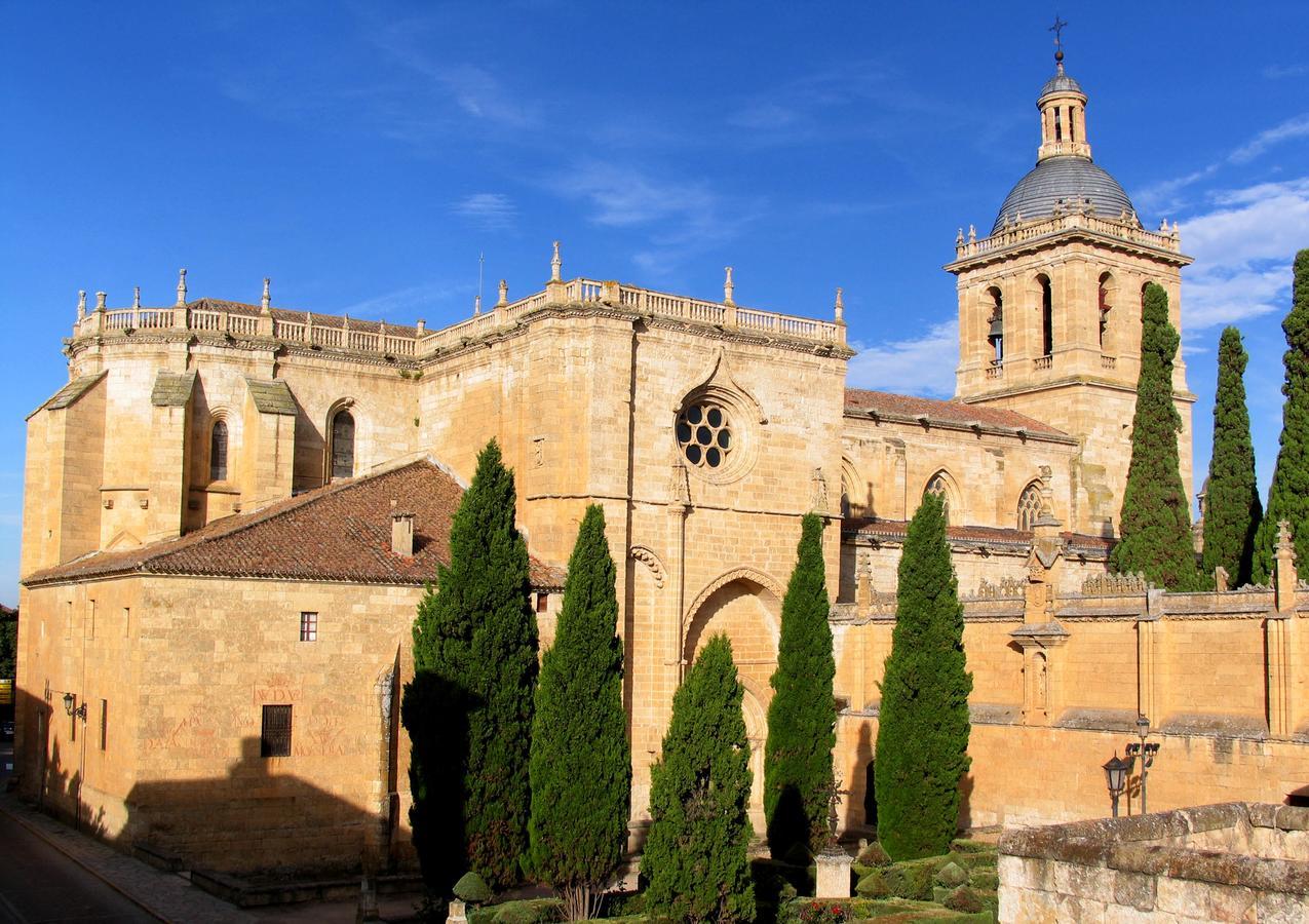 La Llave Del Campo Ciudad Rodrigo Bagian luar foto