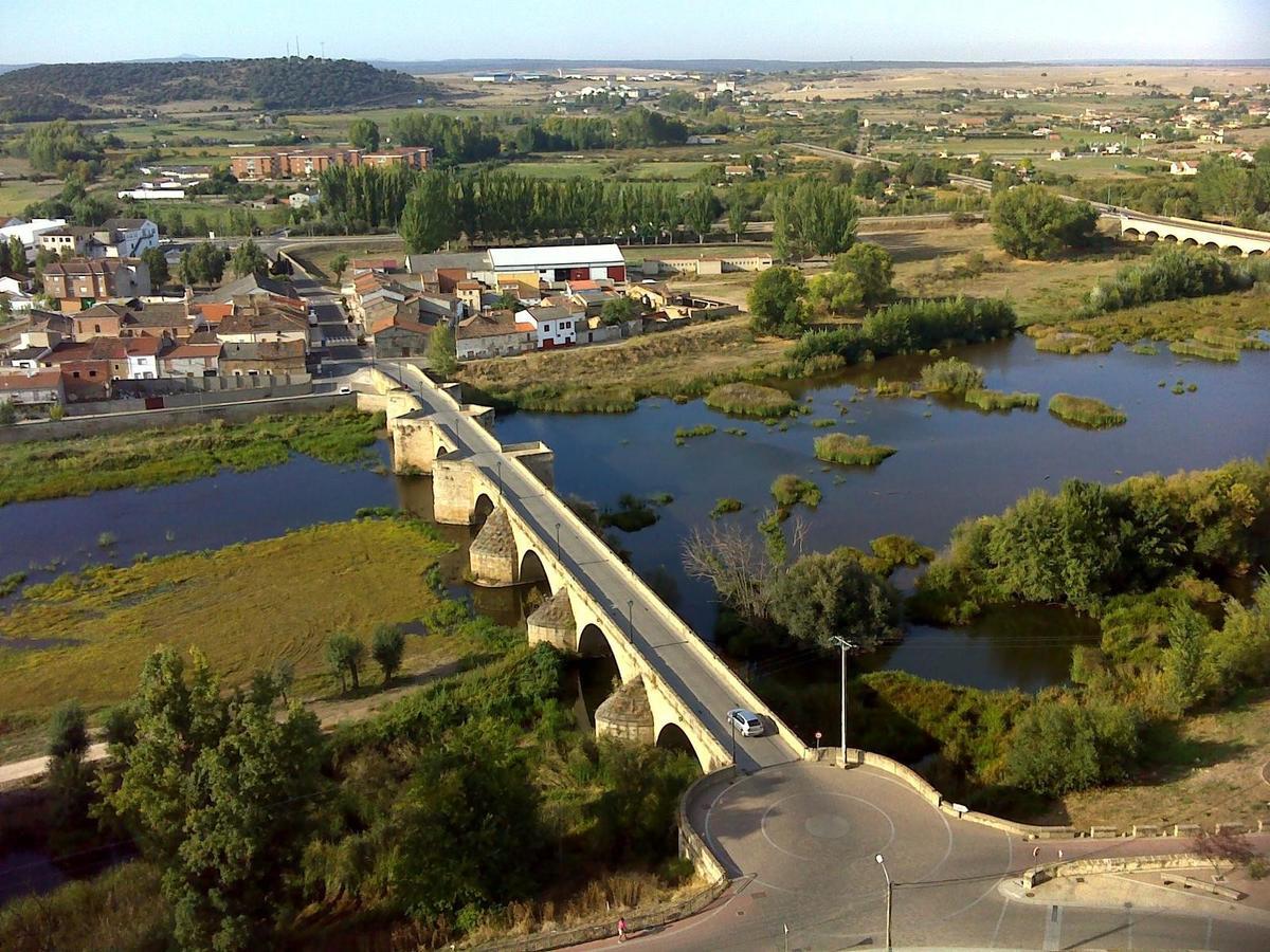La Llave Del Campo Ciudad Rodrigo Bagian luar foto