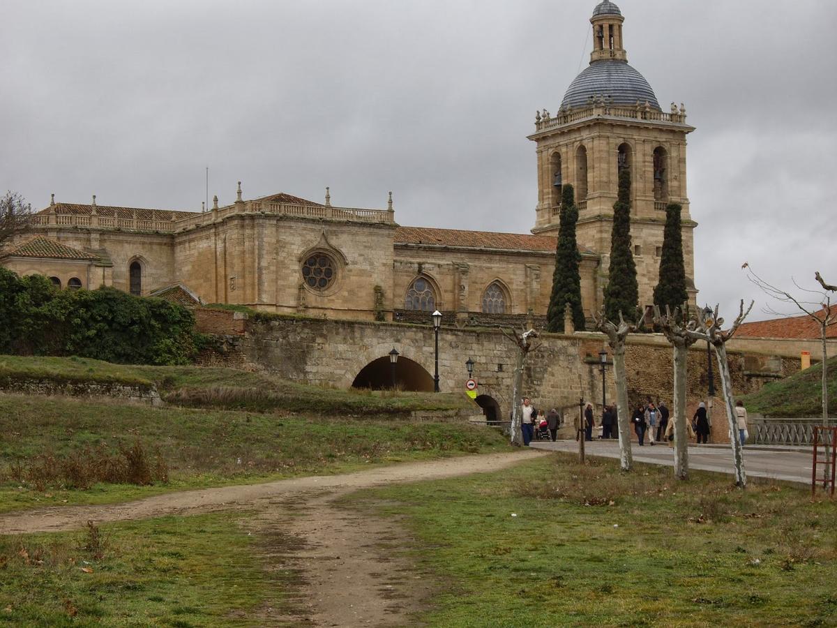 La Llave Del Campo Ciudad Rodrigo Bagian luar foto